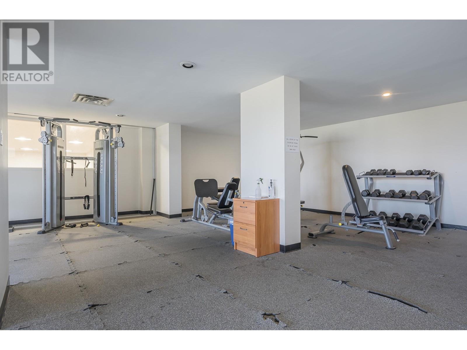 Photo 26 of 301 6540 Burlington Avenue, Burnaby BC