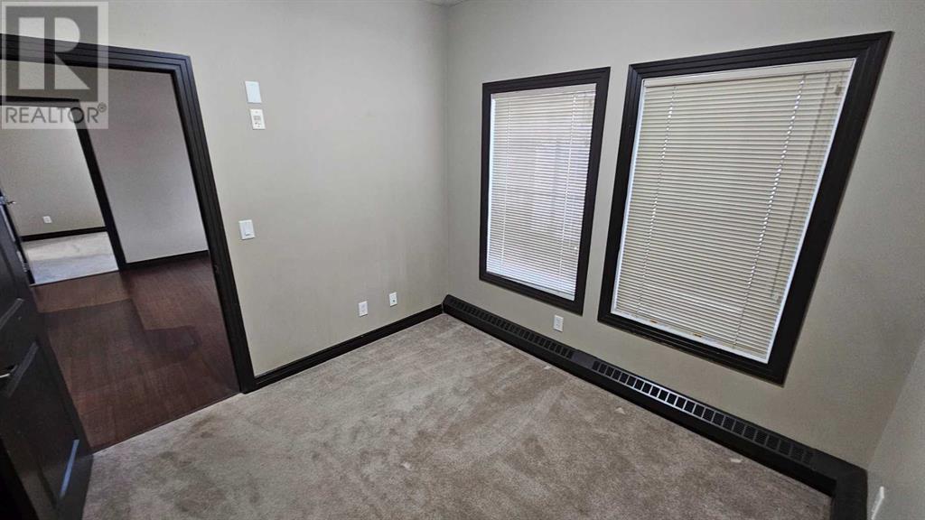 Single Family House for Sale in   Royal Oak Plaza NW Royal Oak Calgary 