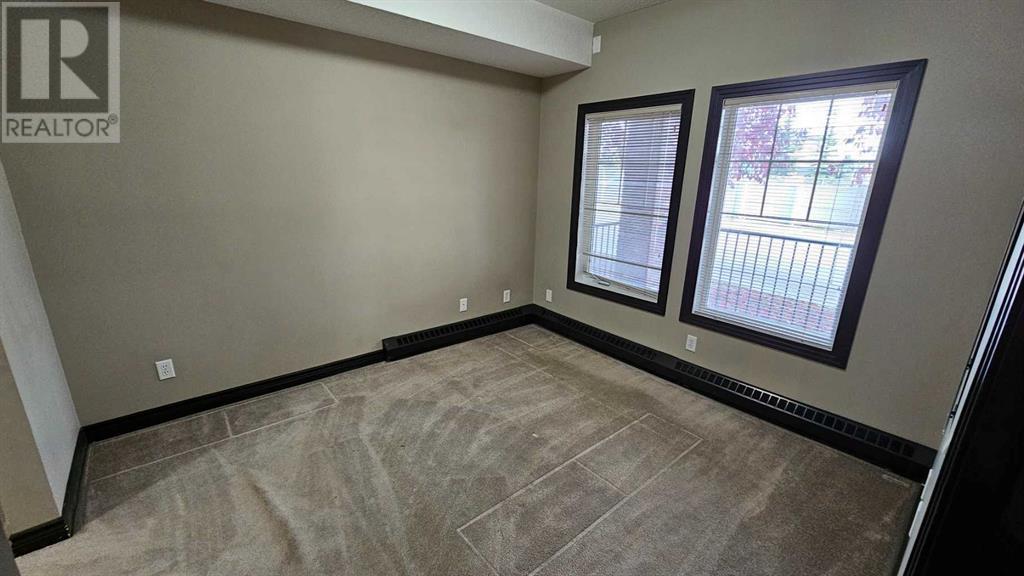 Single Family House for Sale in   Royal Oak Plaza NW Royal Oak Calgary 