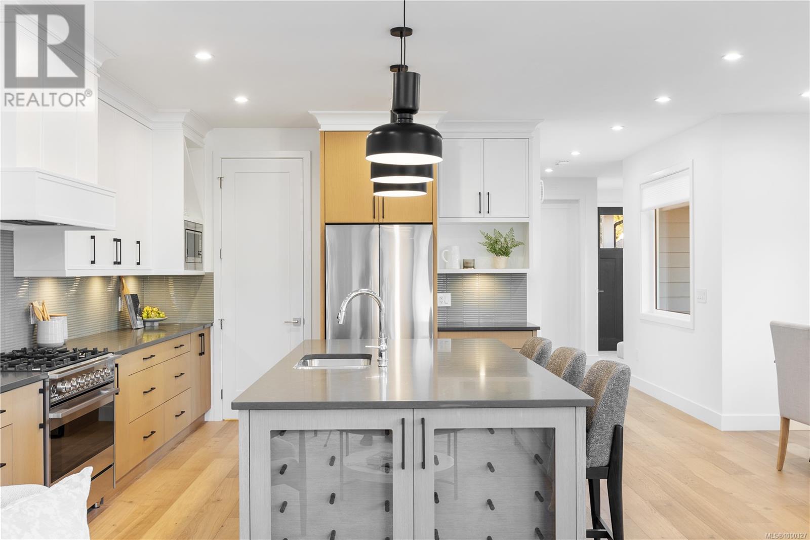  4319 Majestic Drive, Saanich