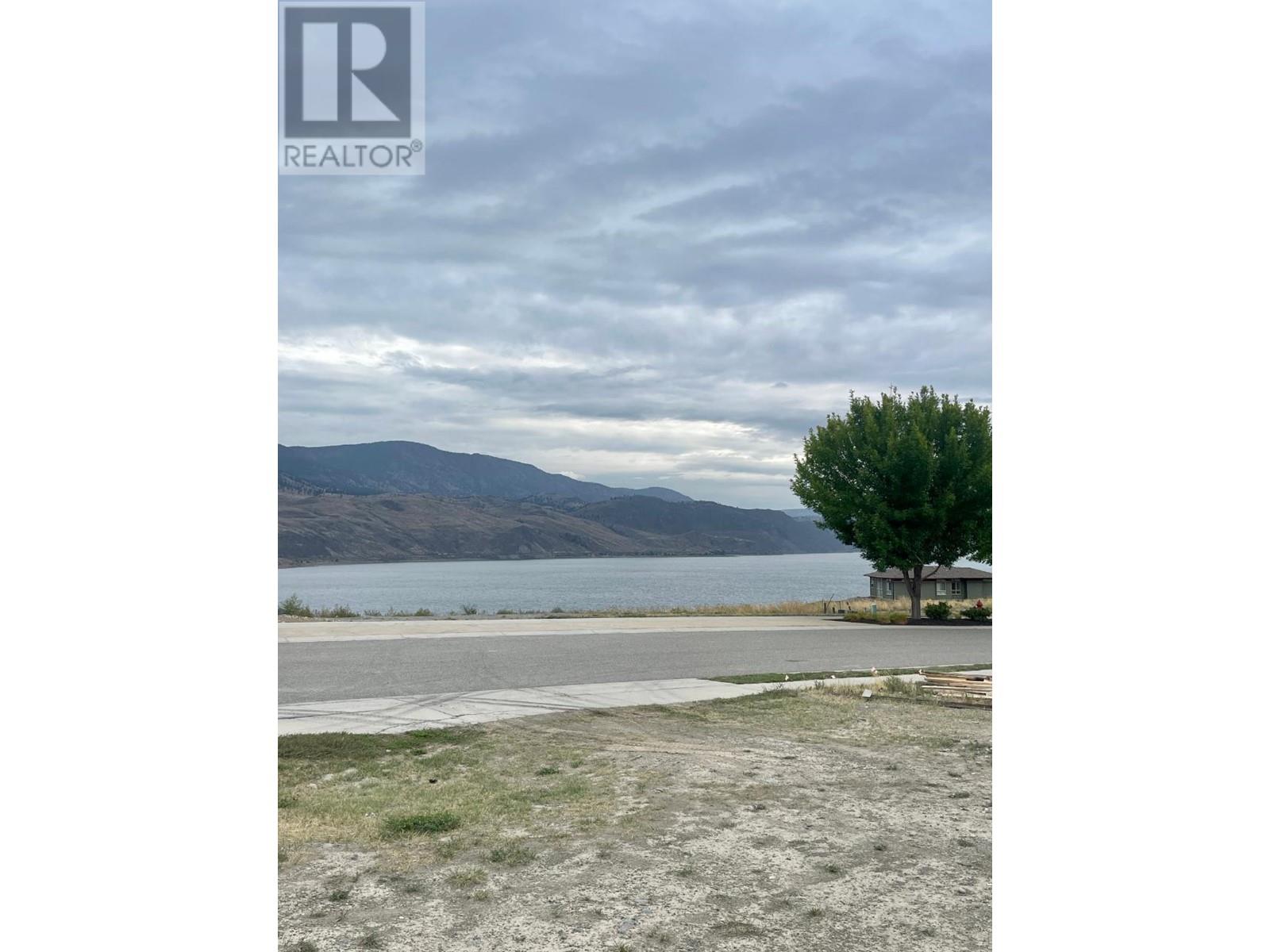 Photo 5 of 212 Holloway Drive, Kamloops BC