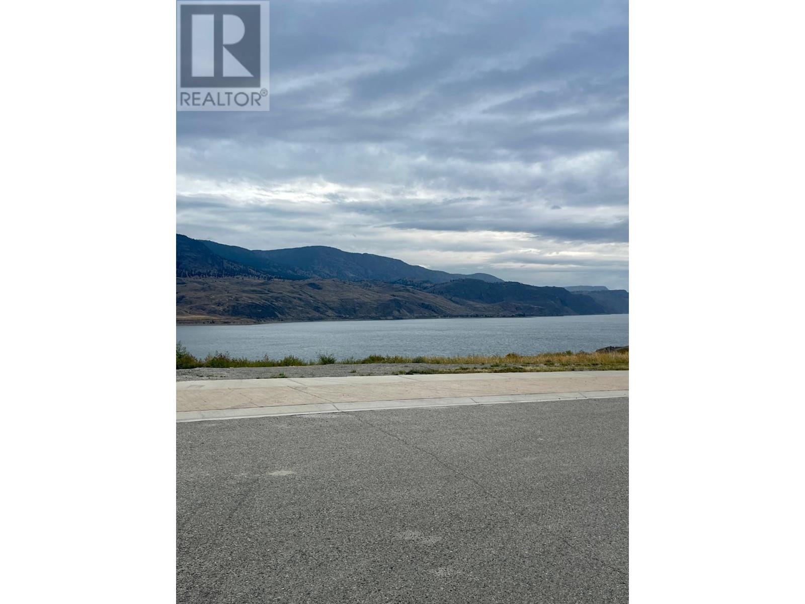 Photo 2 of 212 Holloway Drive, Kamloops BC