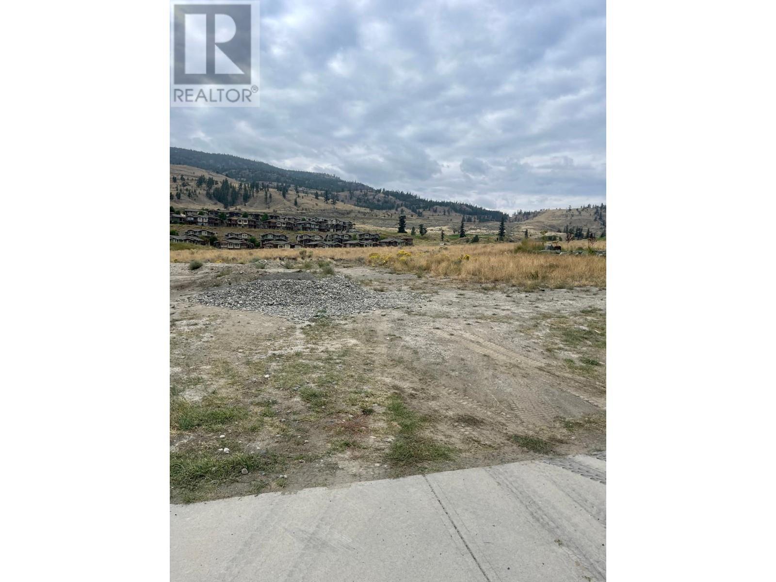 Photo 4 of 212 Holloway Drive, Kamloops BC