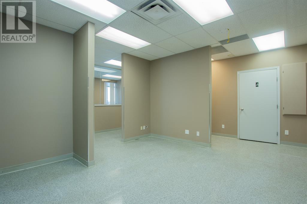 Photo 13 of 102 9805 97 Street, Grande Prairie AB