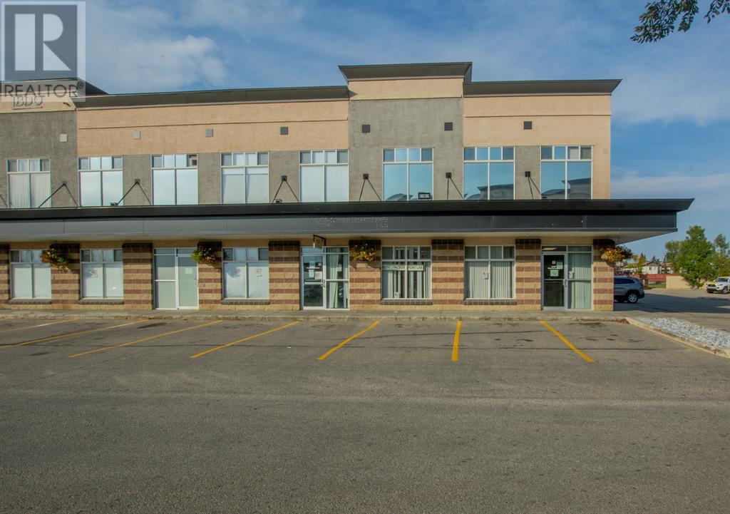 Photo 1 of 102 9805 97 Street, Grande Prairie AB