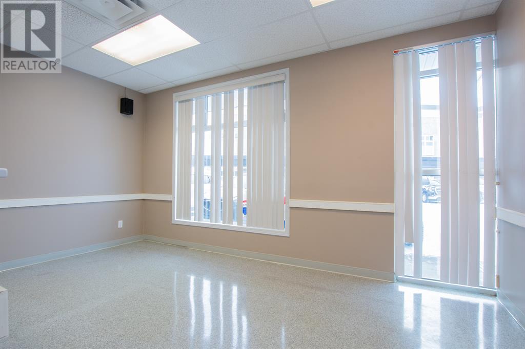 Photo 5 of 102 9805 97 Street, Grande Prairie AB