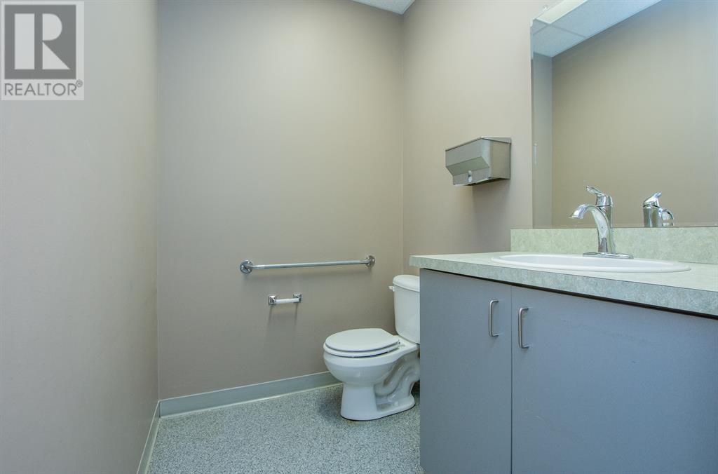 Photo 10 of 102 9805 97 Street, Grande Prairie AB