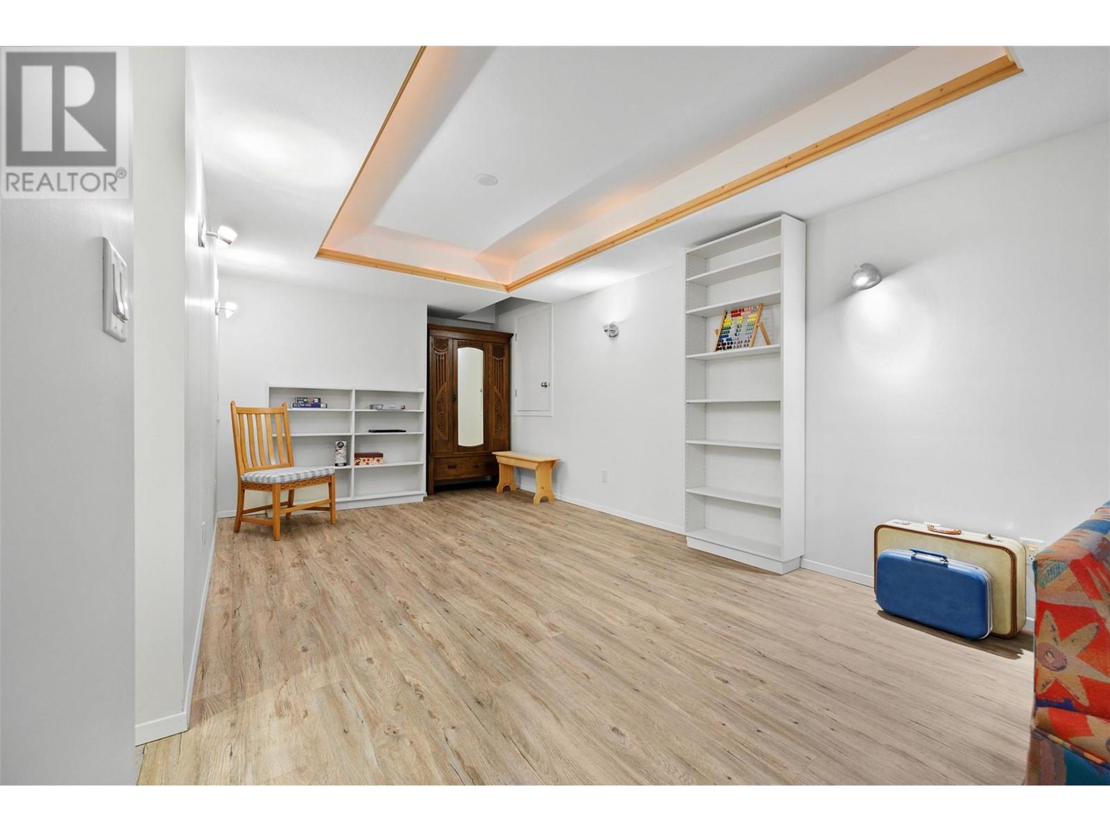  4350 Kensington Drive, Kelowna