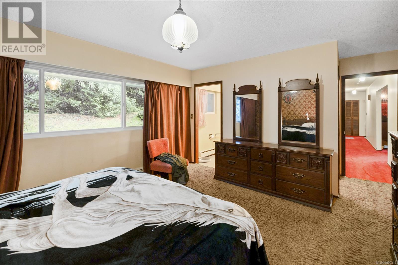 Photo 10 of 5611 5621 Hammond Bay Rd, Nanaimo BC