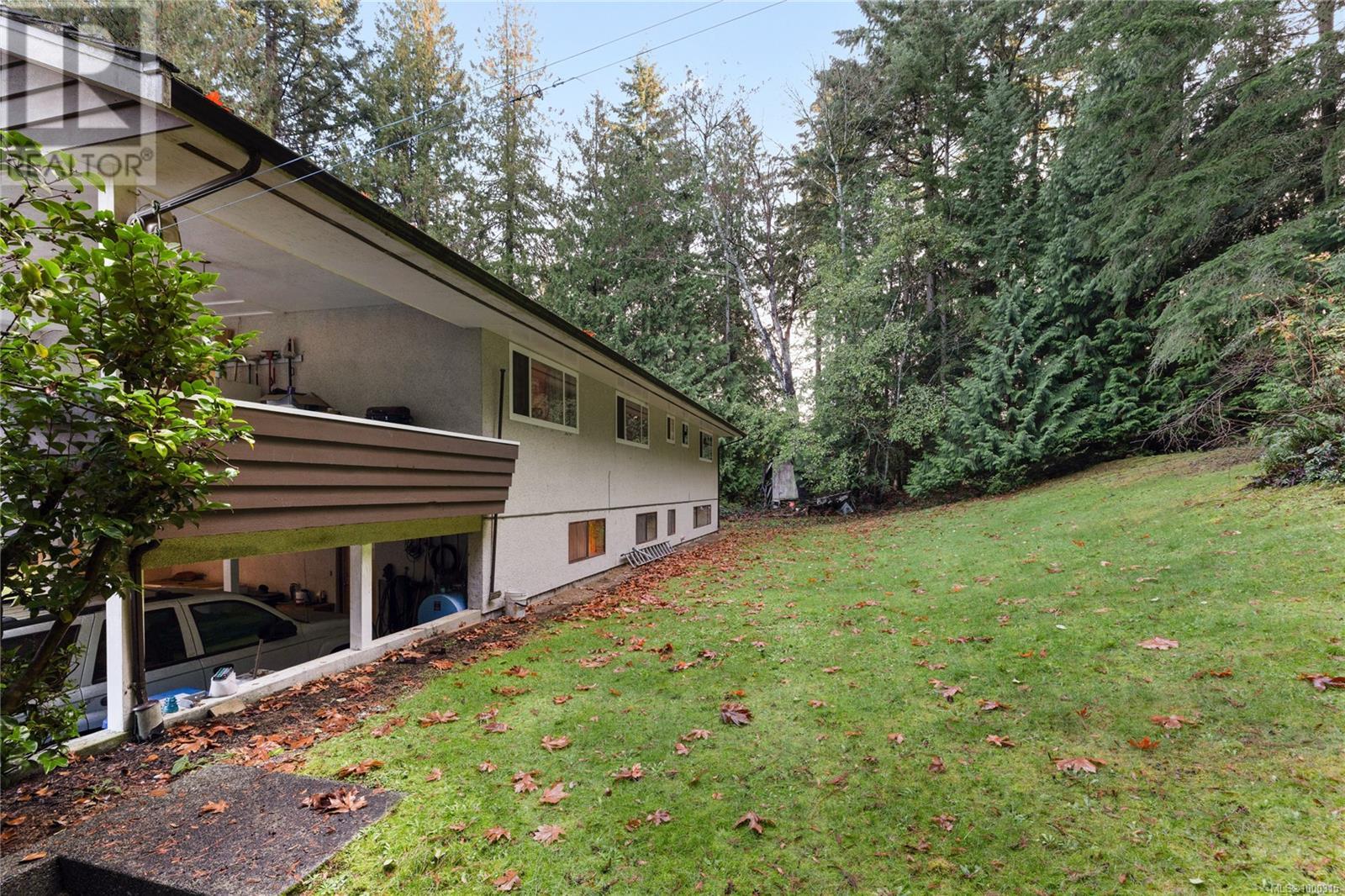 Photo 20 of 5611 5621 Hammond Bay Rd, Nanaimo BC