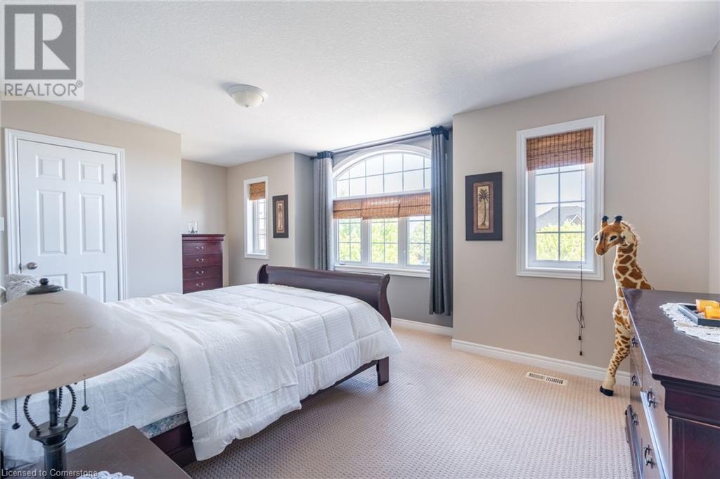 Photo 25 of 24 Edgecroft Crescent, Stoney Creek ON