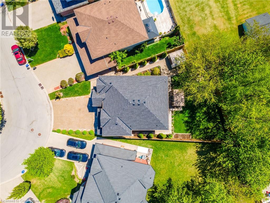 Photo 50 of 24 Edgecroft Crescent, Stoney Creek ON
