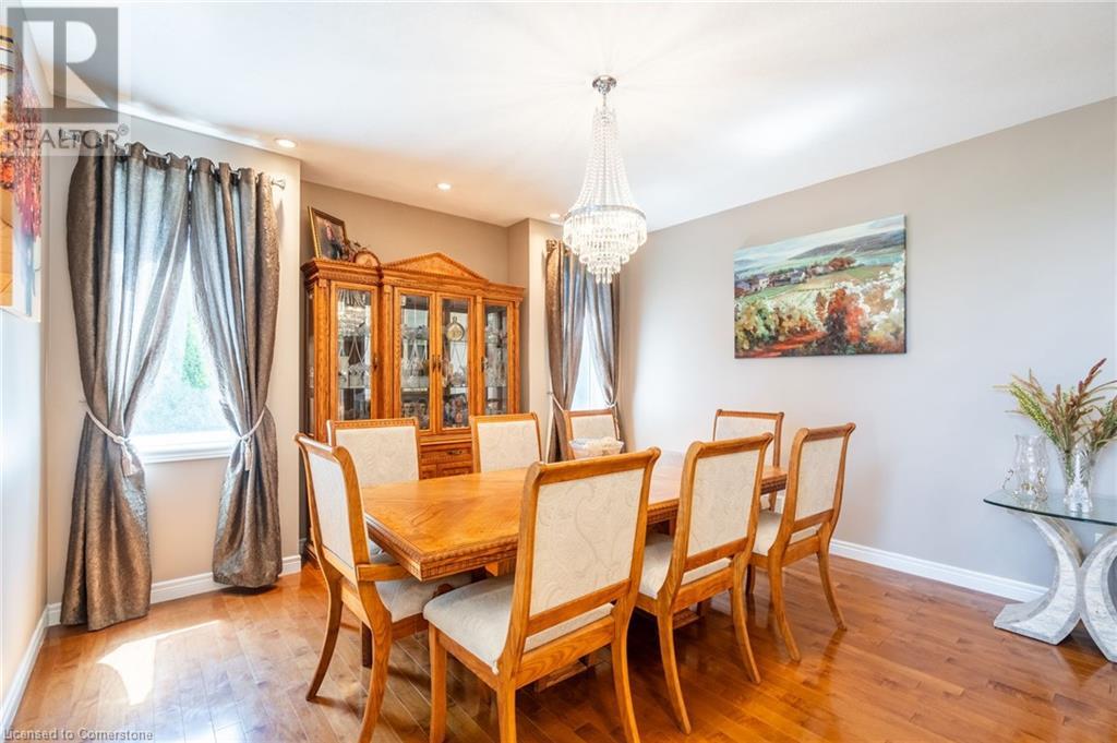 Photo 7 of 24 Edgecroft Crescent, Stoney Creek ON