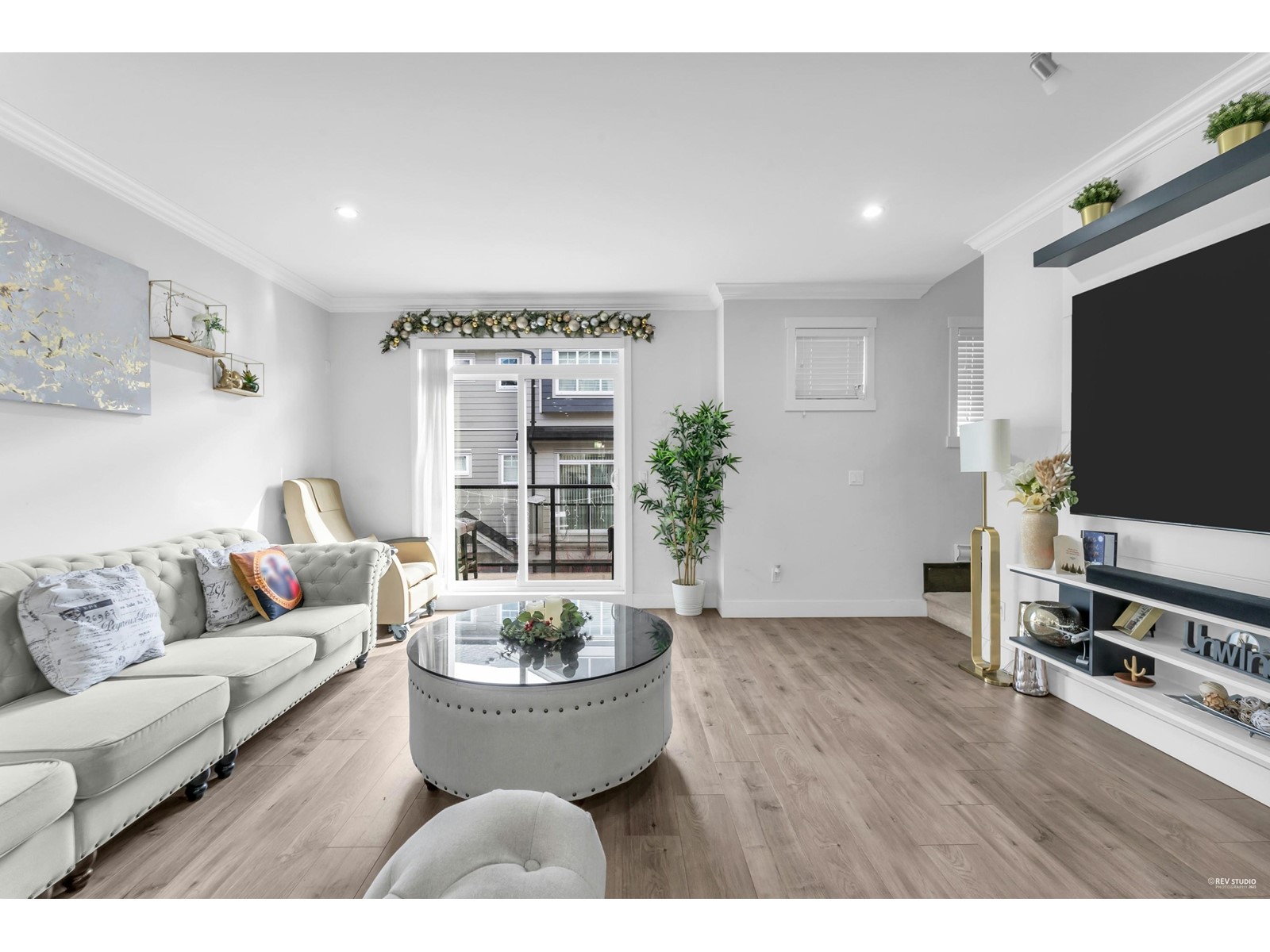 Photo 5 of 55 13898 64 Avenue, Surrey BC