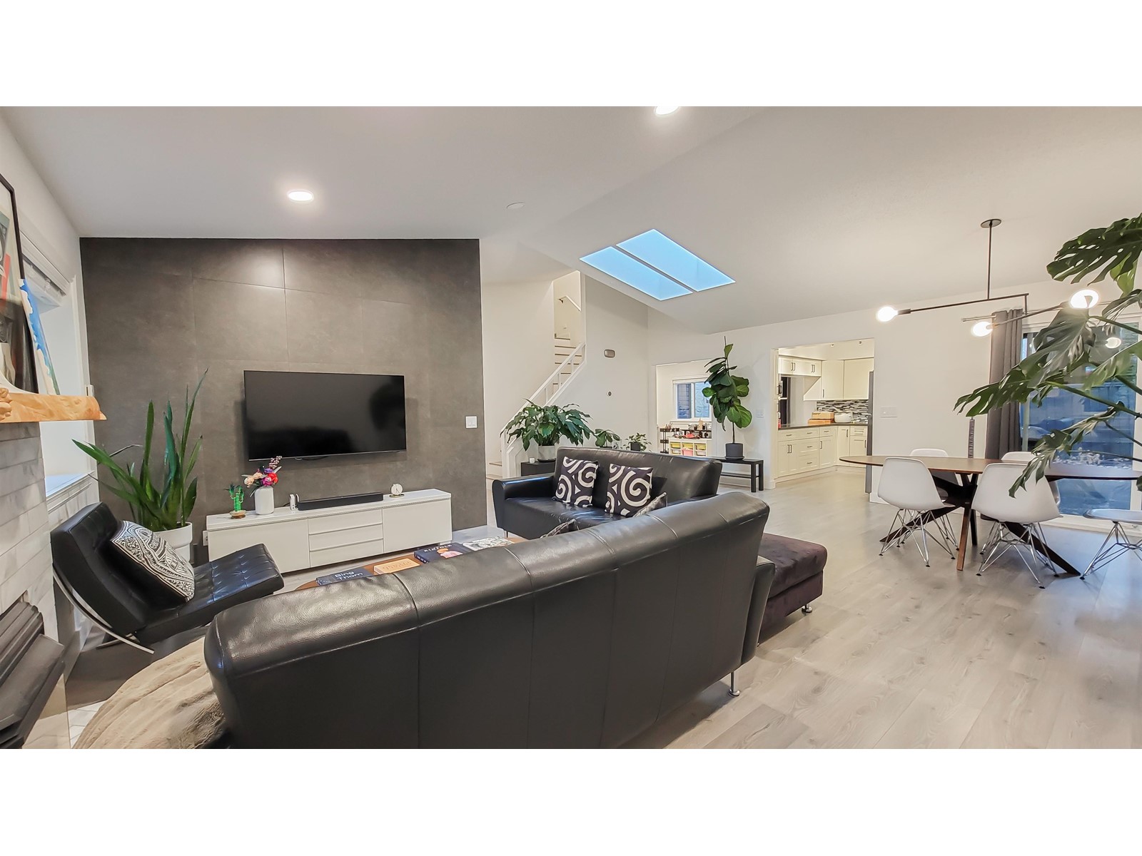 11083 PROSPECT, Delta