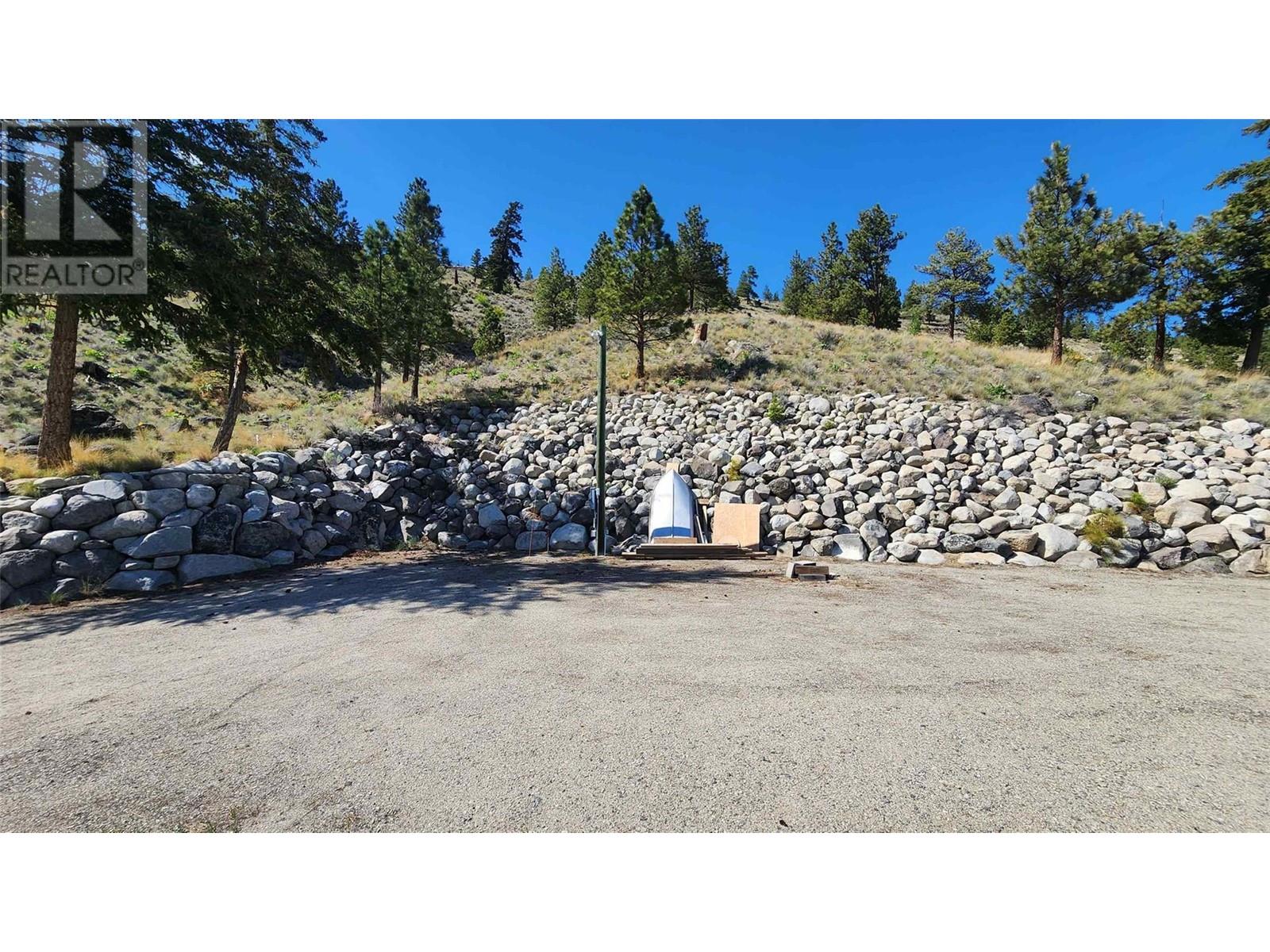 6461 Monck Park Road, Merritt