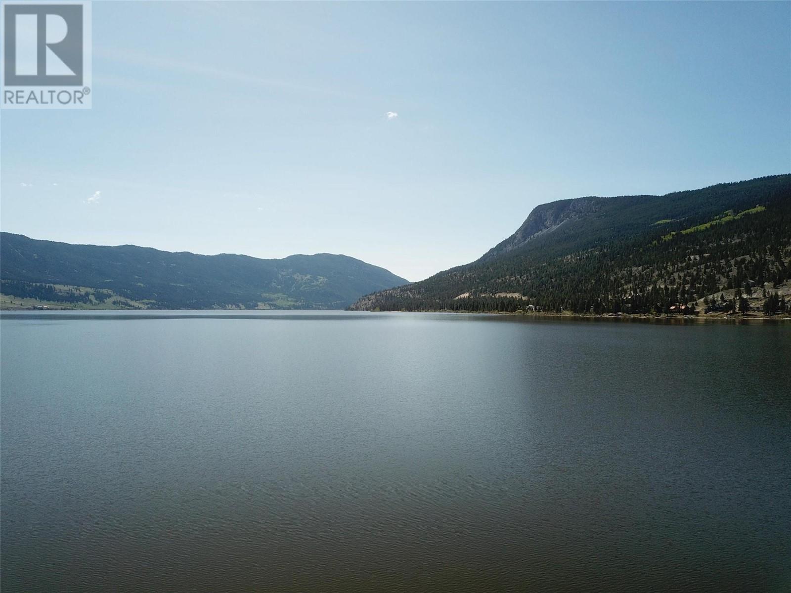 6461 Monck Park Road, Merritt