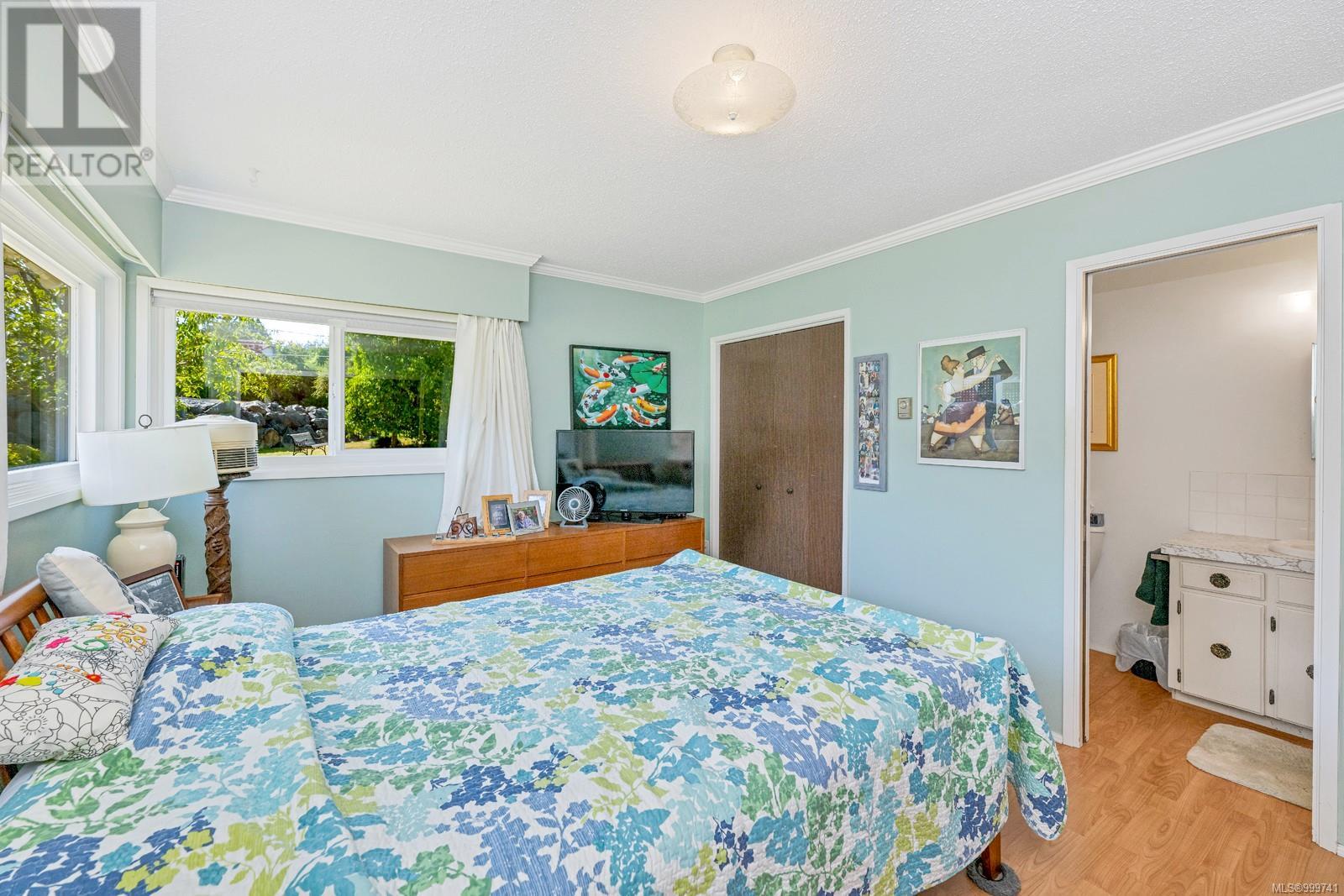 Photo 17 of 6327 Lansdowne Pl, Duncan BC