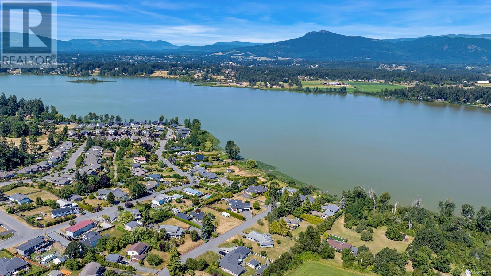 Photo 19 of 6327 Lansdowne Pl, Duncan BC