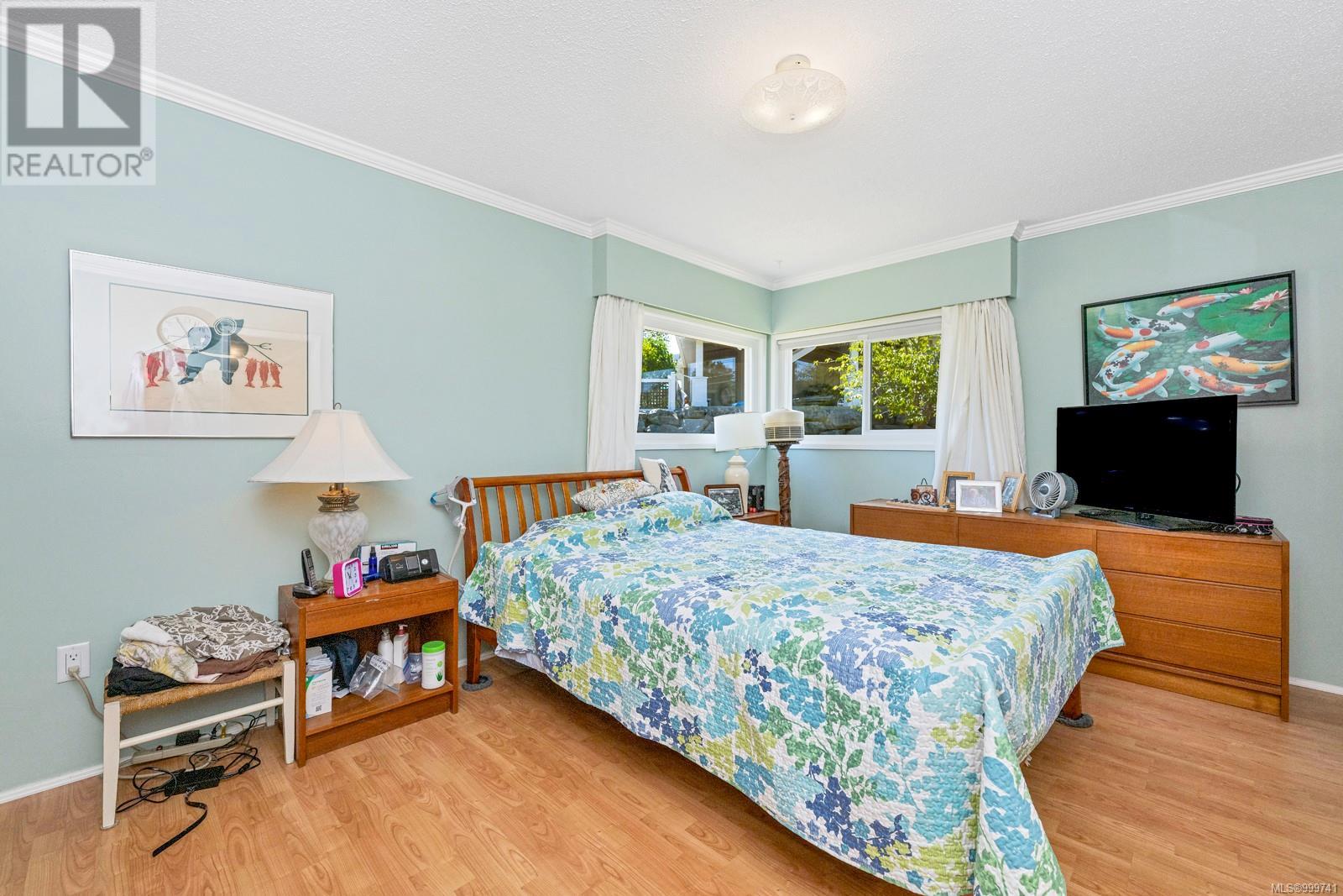 Photo 32 of 6327 Lansdowne Pl, Duncan BC