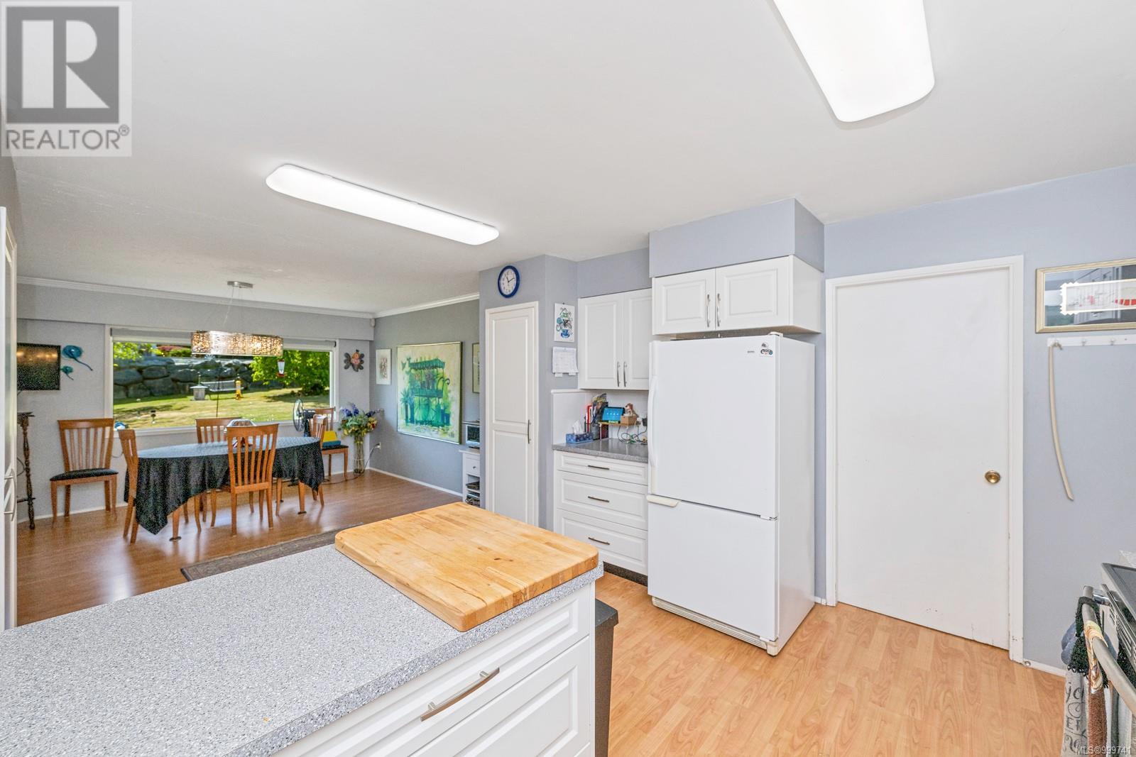 Photo 38 of 6327 Lansdowne Pl, Duncan BC