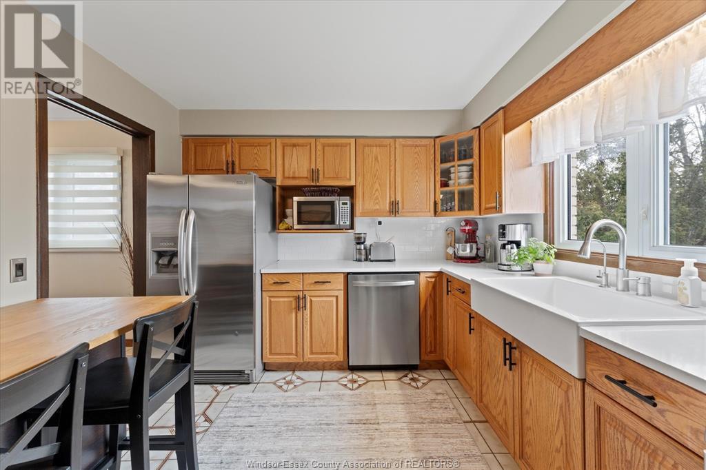 Photo 18 of 2073 Cardinal Lane, Kingsville ON