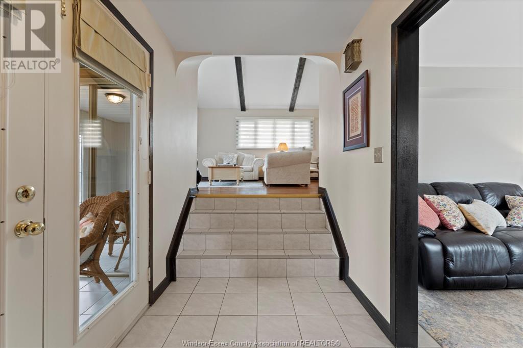 Photo 8 of 2073 Cardinal Lane, Kingsville ON