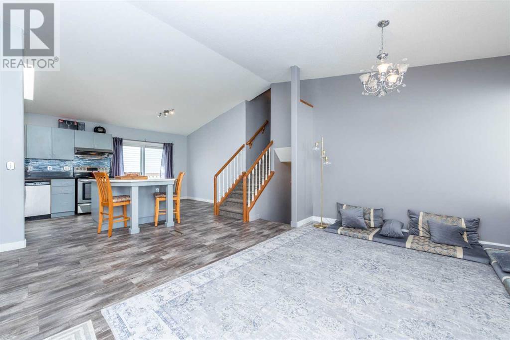 Single Family House 4 Level for Sale in  Fresno Place NE Monterey Park Calgary 