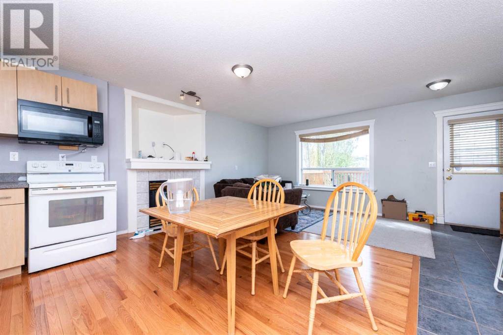 Single Family House 4 Level for Sale in  Fresno Place NE Monterey Park Calgary 