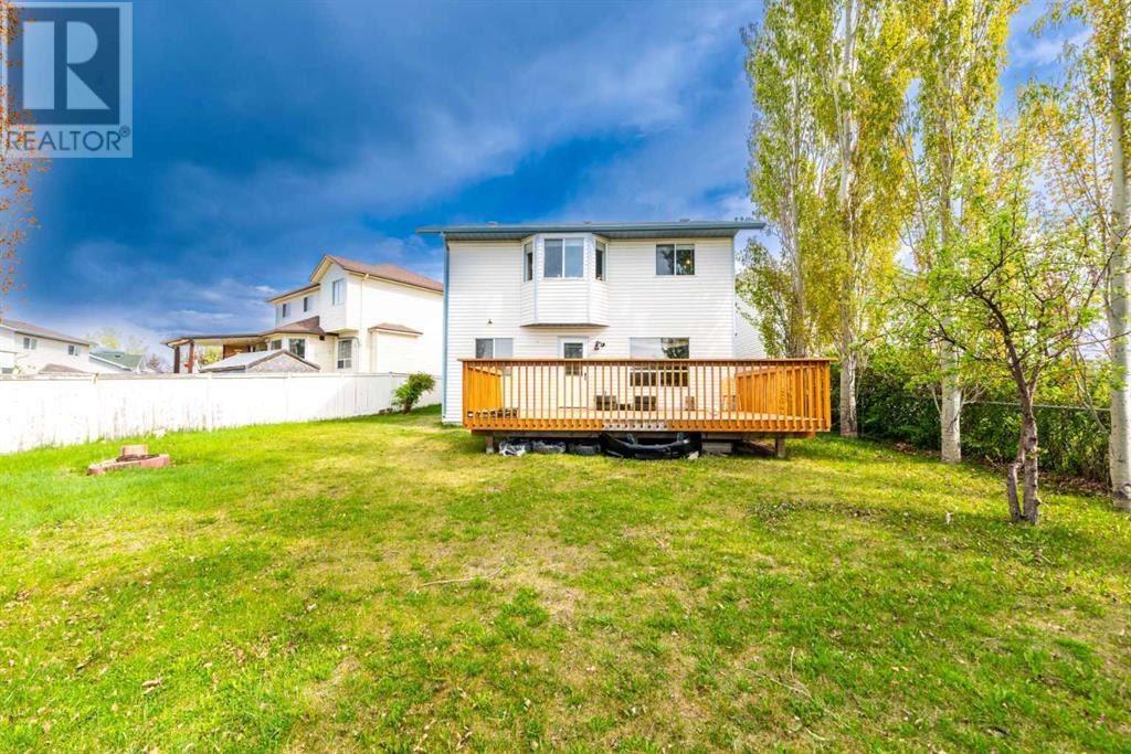 Single Family House 4 Level for Sale in  Fresno Place NE Monterey Park Calgary 