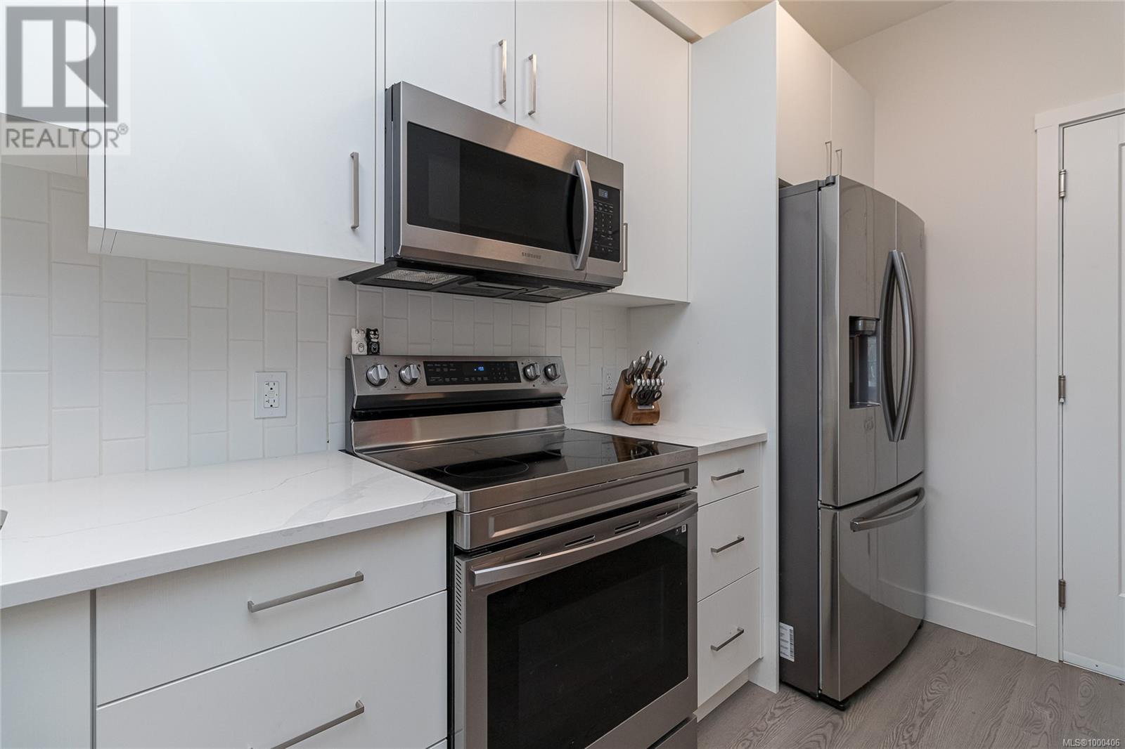 #207 707 TREANOR AVE - Image 9