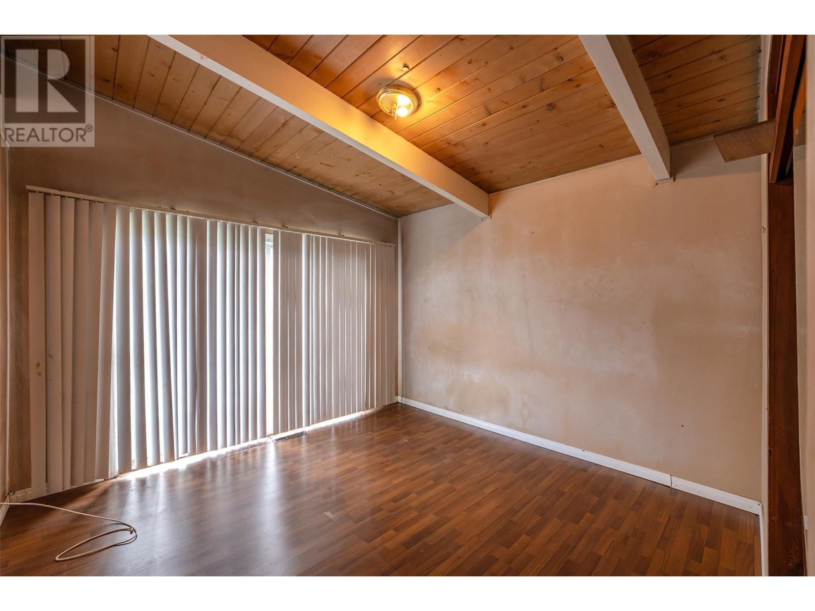 1084 Dynes Avenue, Penticton