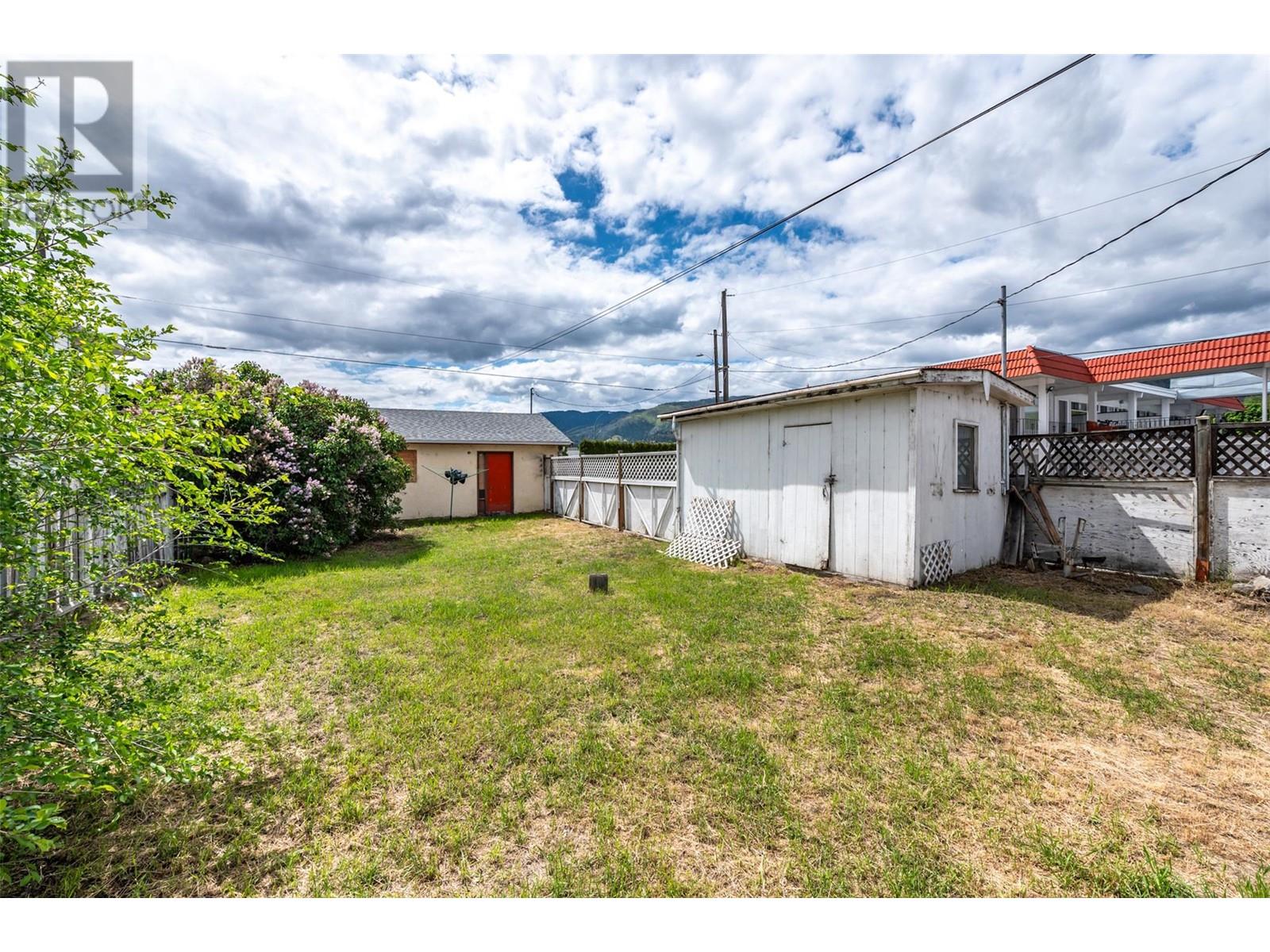 1084 Dynes Avenue, Penticton