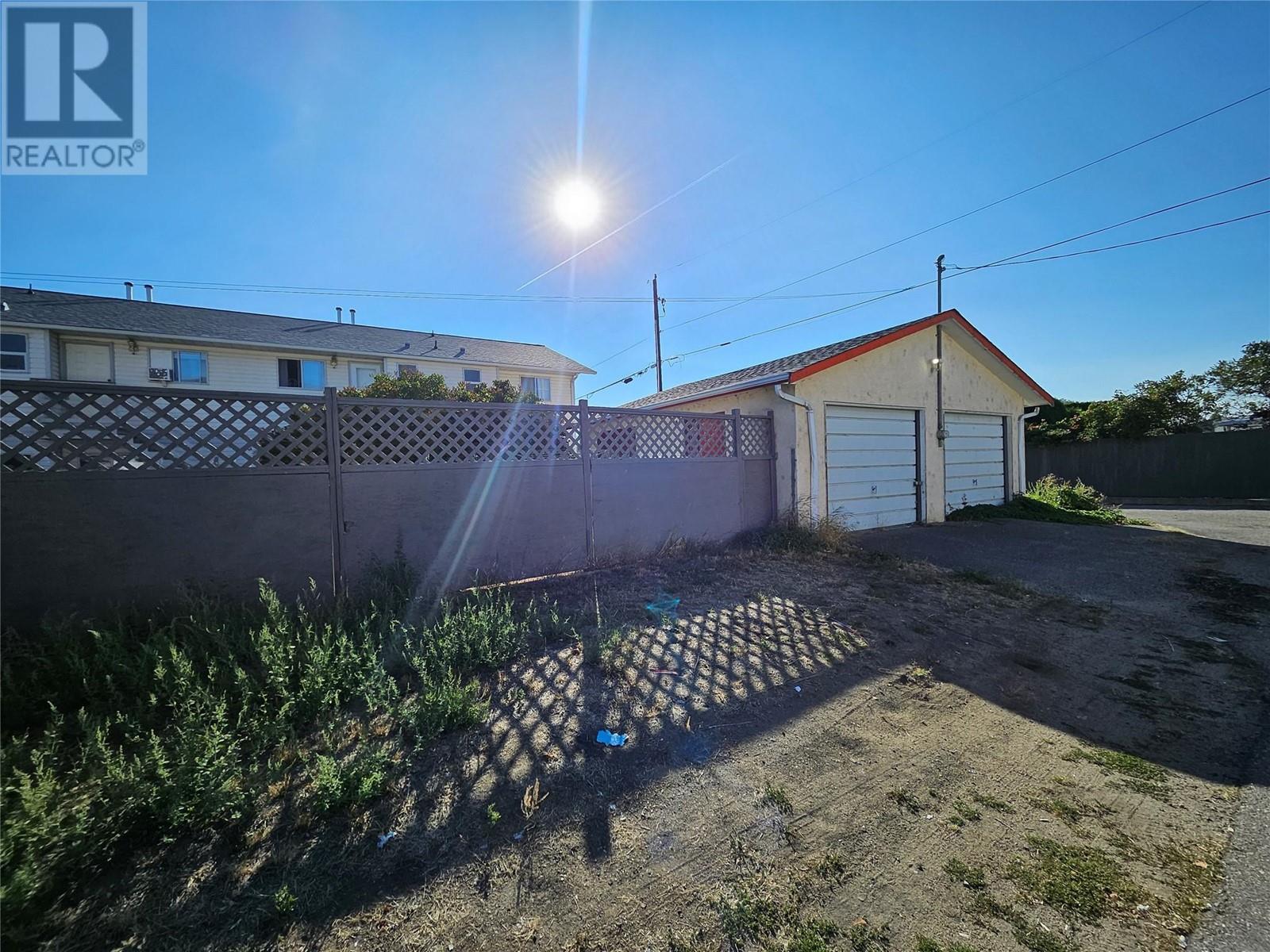 1084 Dynes Avenue, Penticton