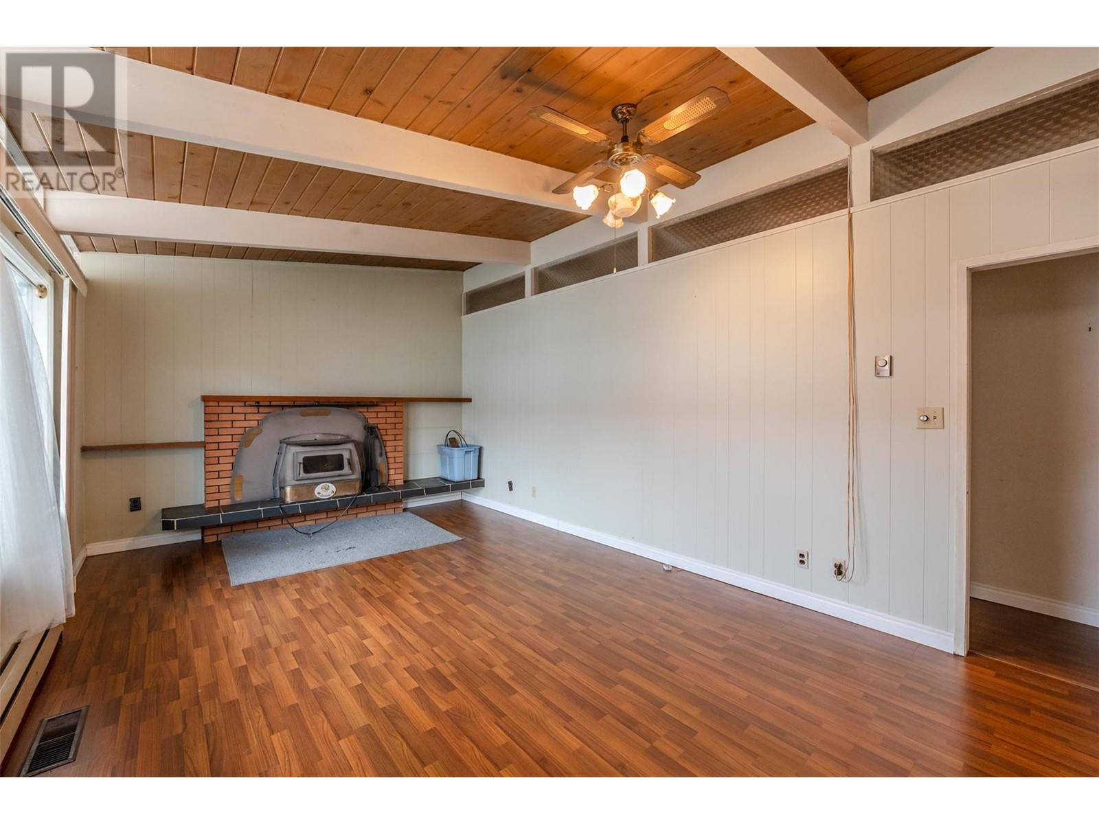 1084 Dynes Avenue, Penticton