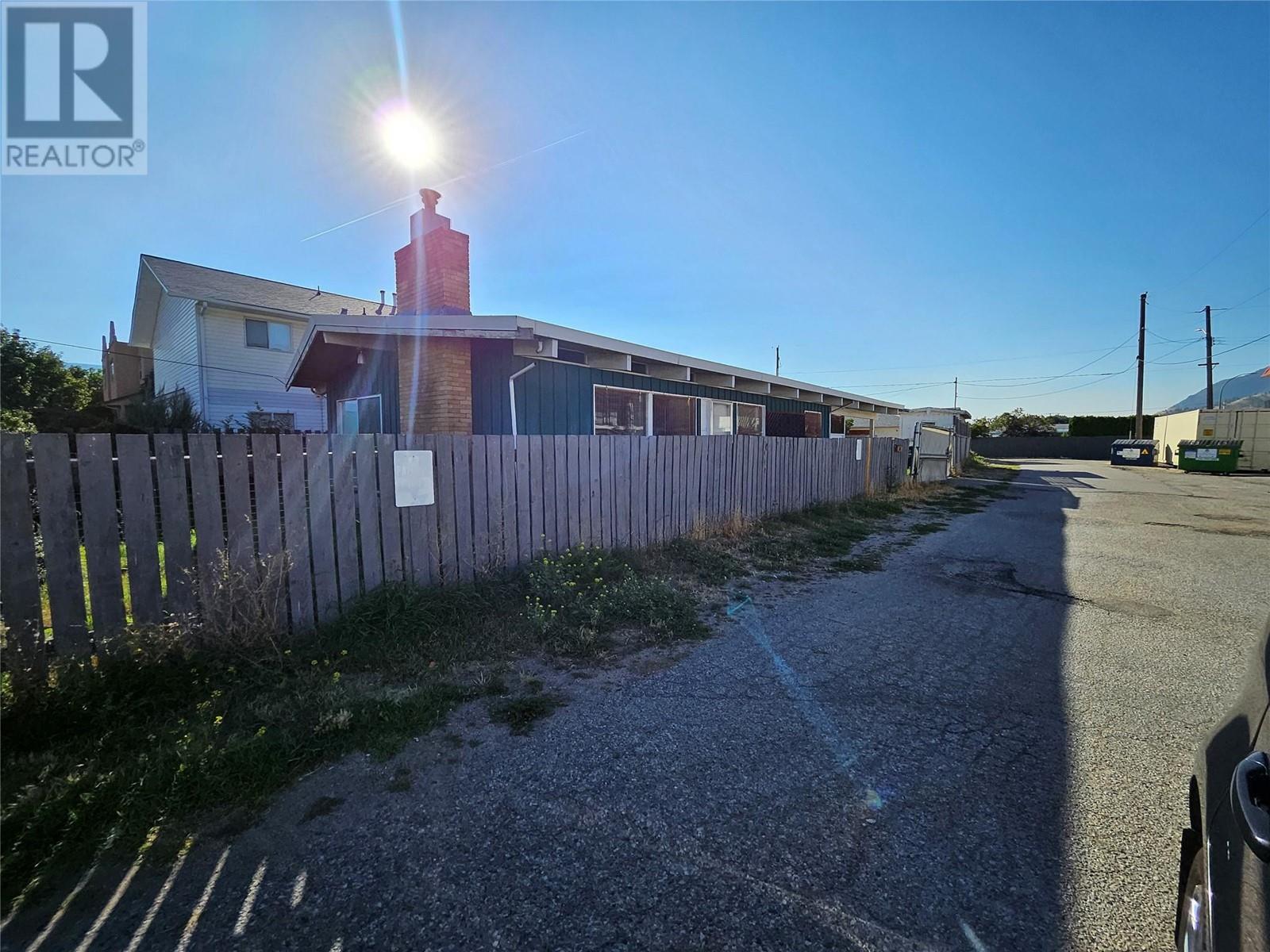 1084 Dynes Avenue, Penticton