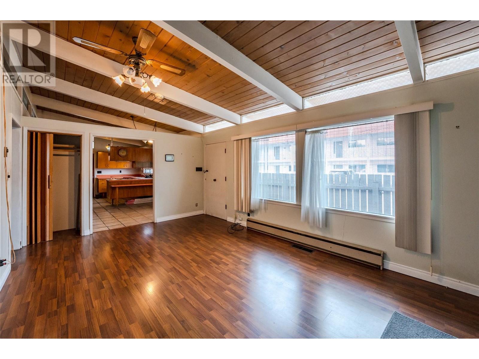 1084 Dynes Avenue, Penticton