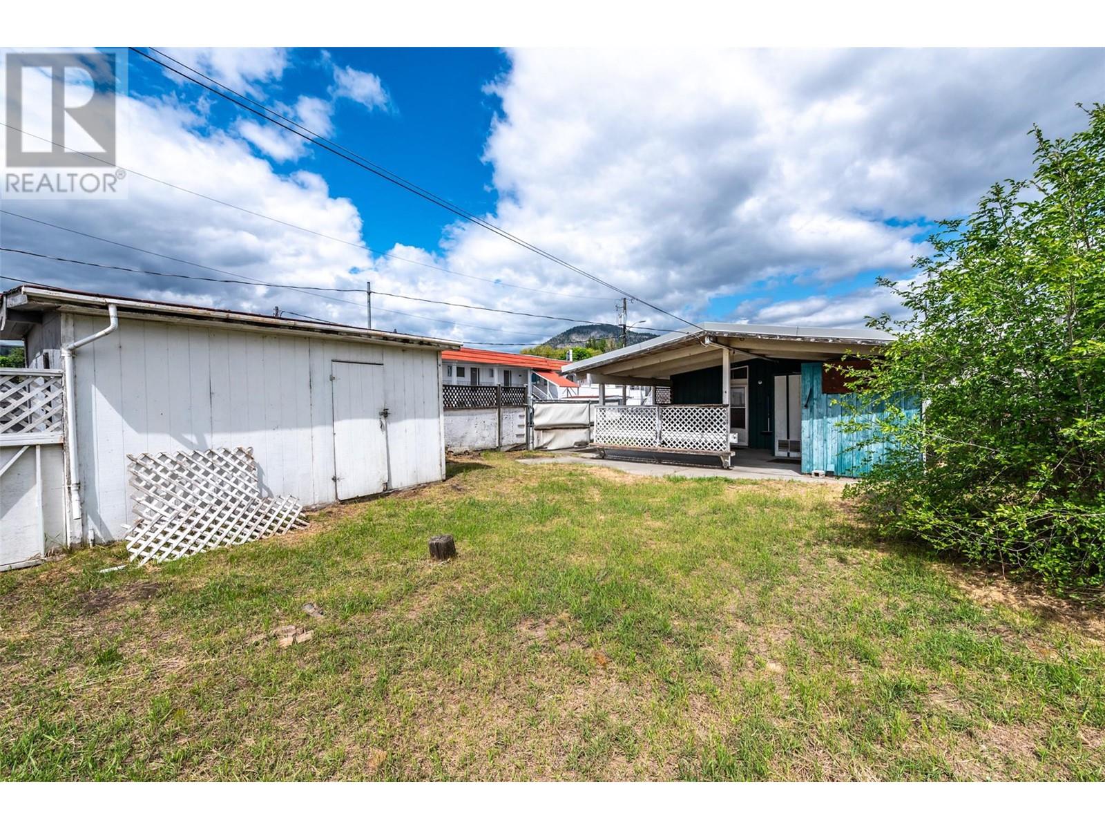 1084 Dynes Avenue, Penticton