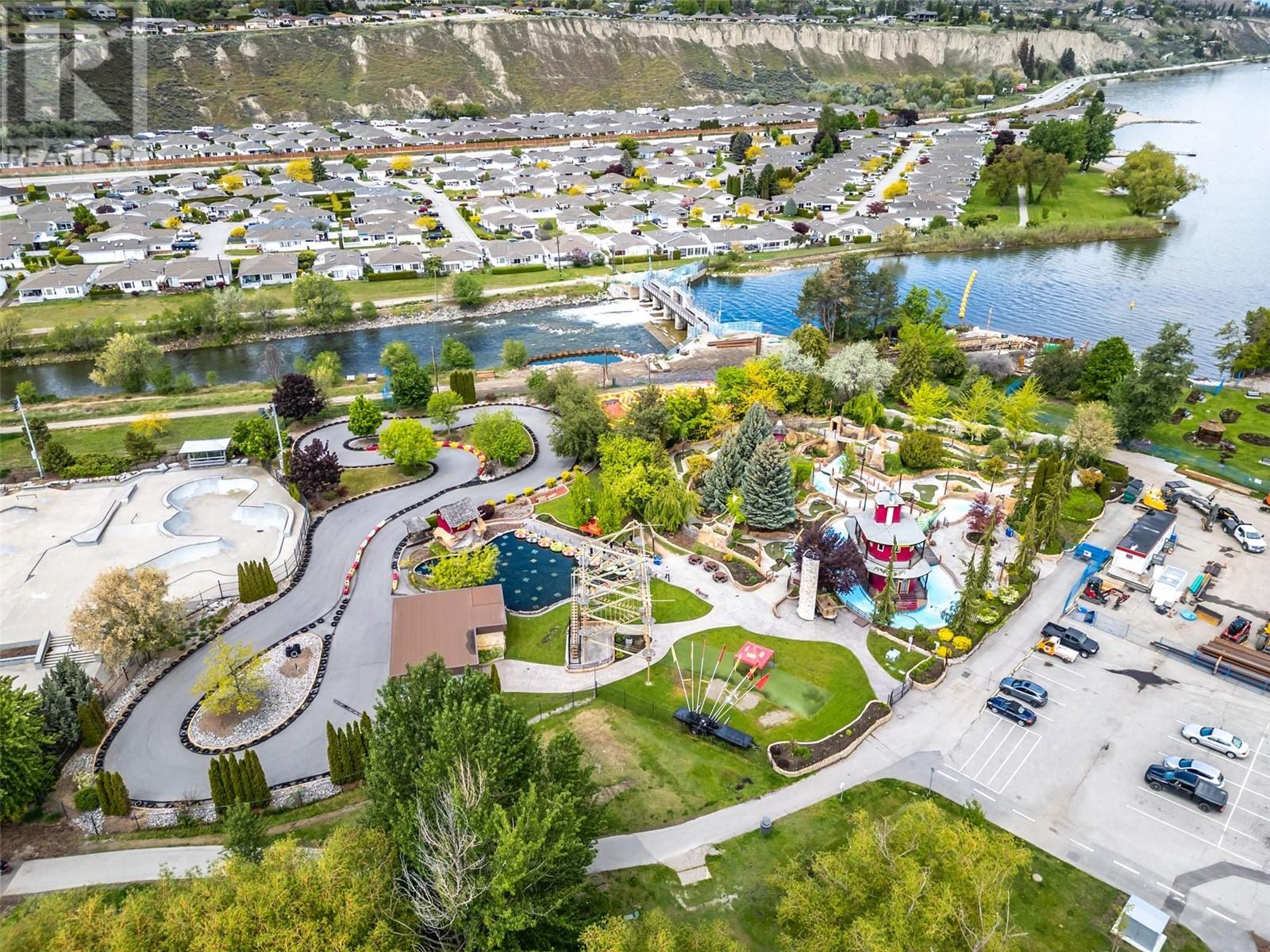 1084 Dynes Avenue, Penticton