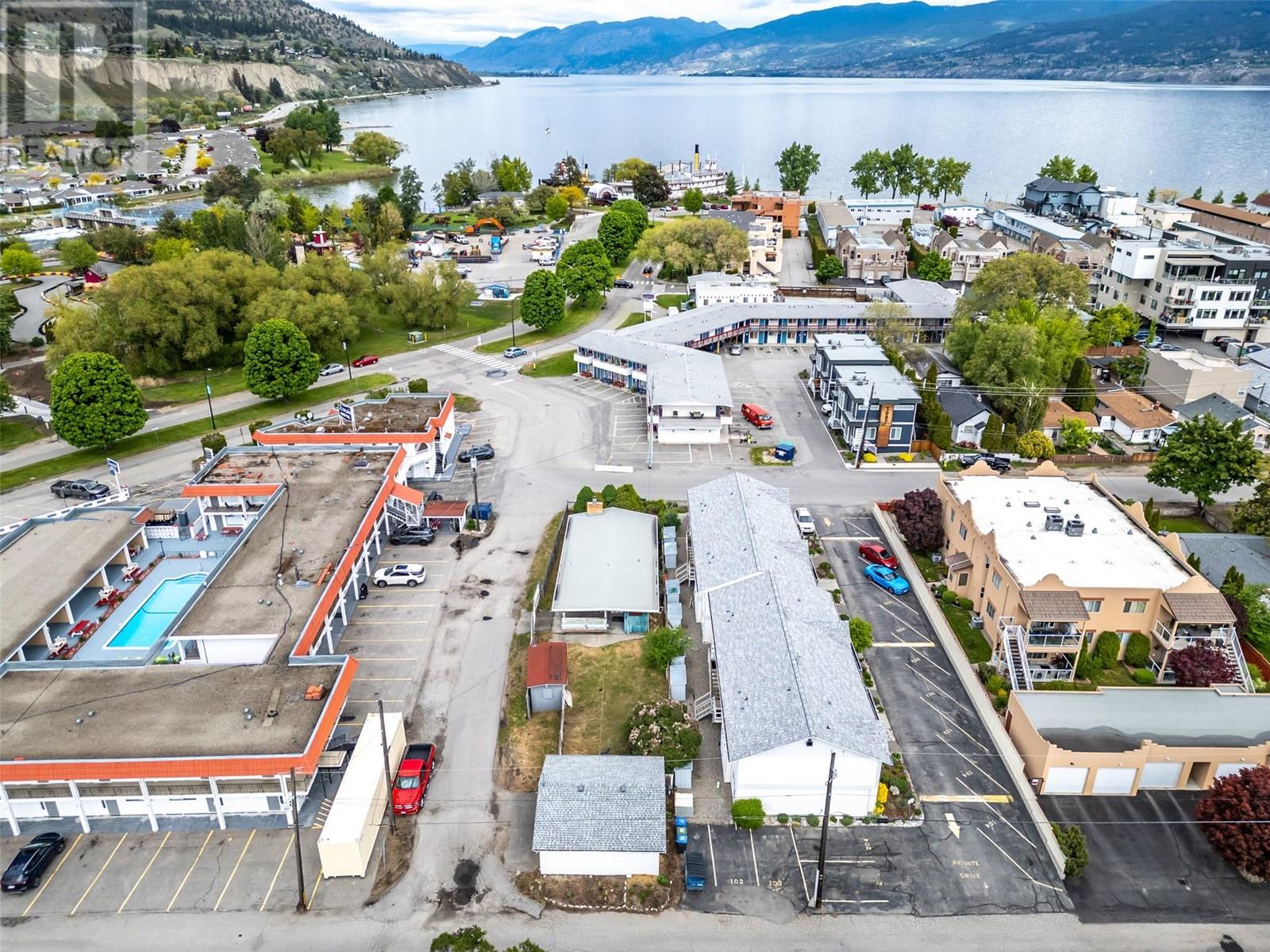 1084 Dynes Avenue, Penticton