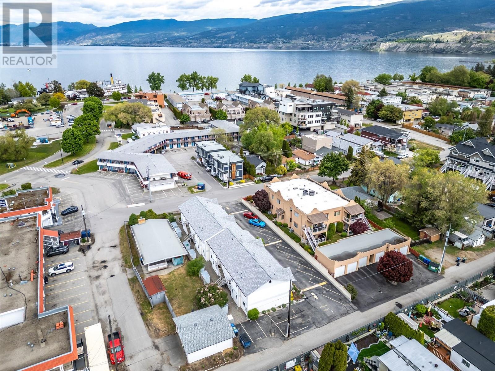 1084 Dynes Avenue, Penticton
