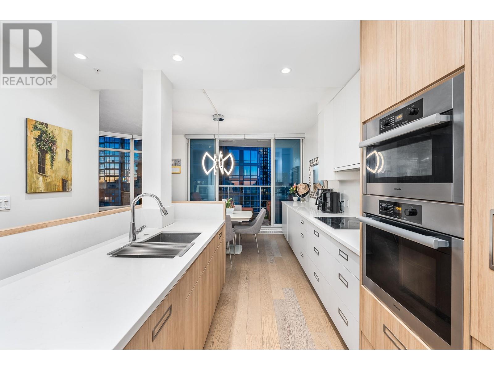 Photo 29 of 2303 1200 Alberni Street, Vancouver BC