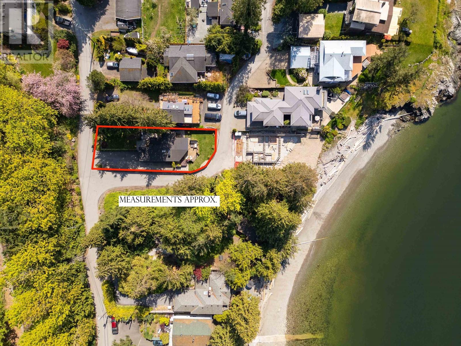 27 BRUNSWICK BEACH ROAD, Lions Bay