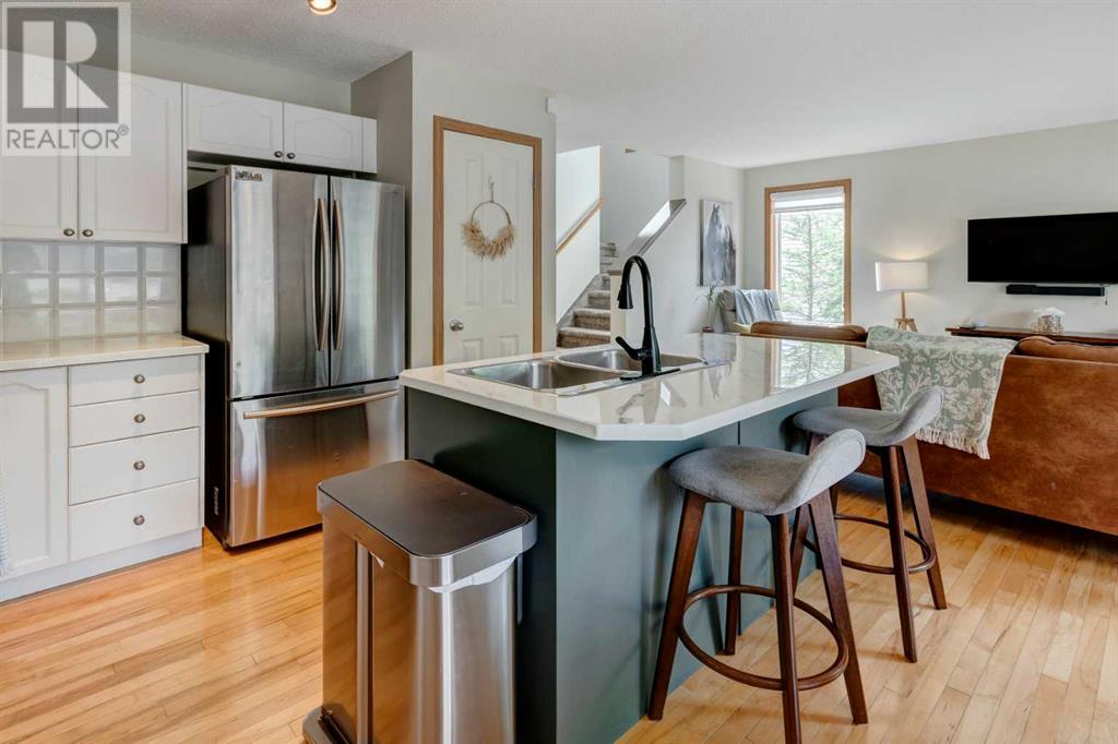 Single Family House for Sale in  Rocky Vista Circle NW Rocky Ridge Calgary 