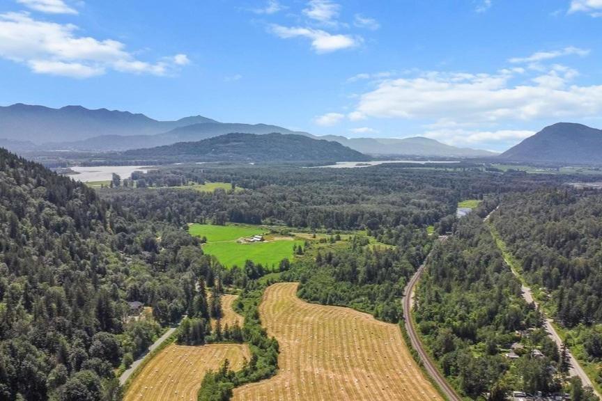 Photo 23 of 12050 Hodgkin Road, Mission BC