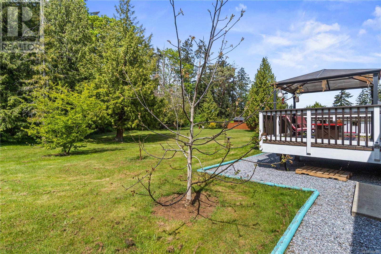 7554 Superior Rd, Lantzville