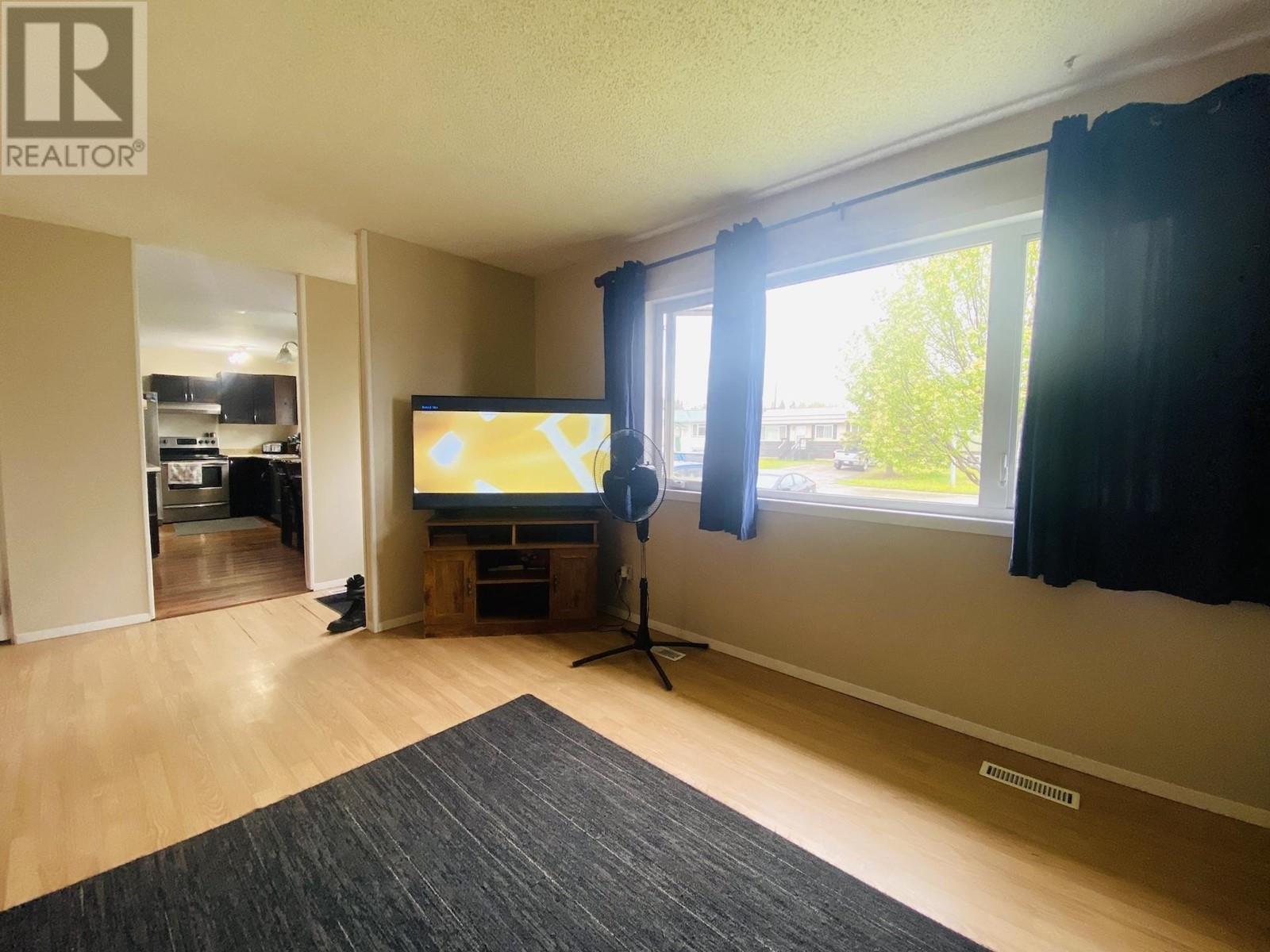 8812 89 STREET, Fort St. John