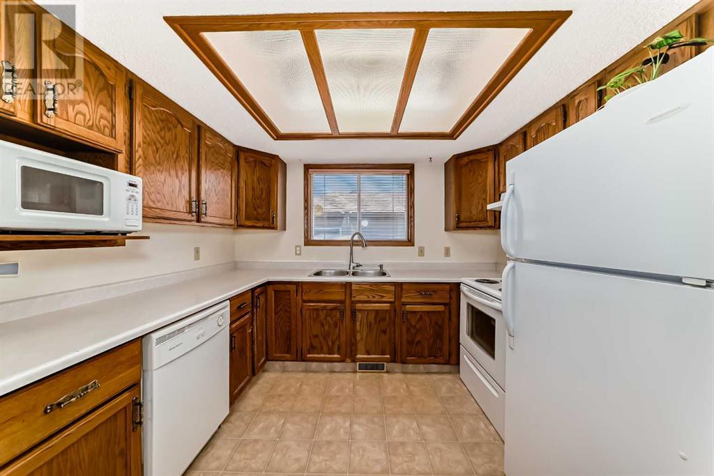 Single Family House 3 Level for Sale in  Tararidge Drive NE Taradale Calgary 