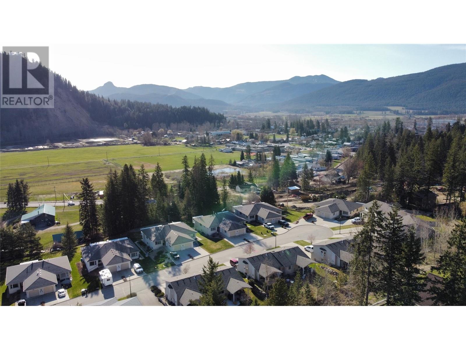 2541 Cedar Ridge Court, Lumby