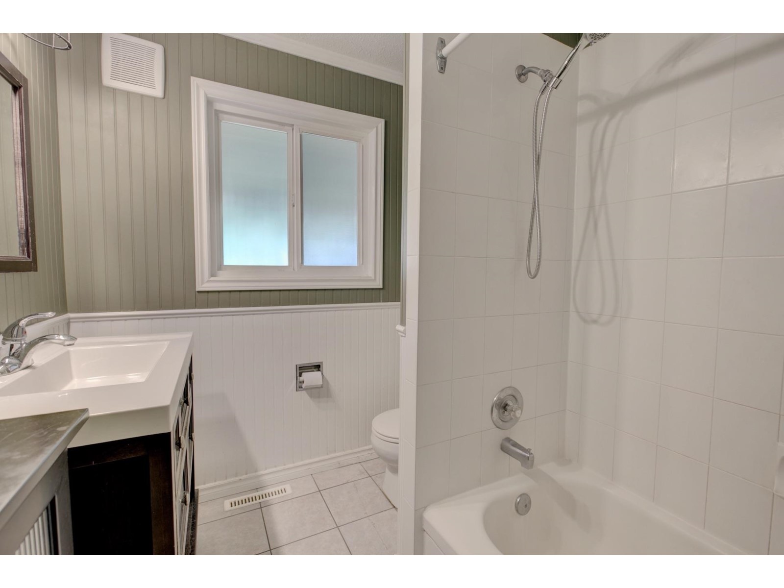 Photo 20 of 8505 Howard Crescent Chilliwack Proper South, Chilliwack BC